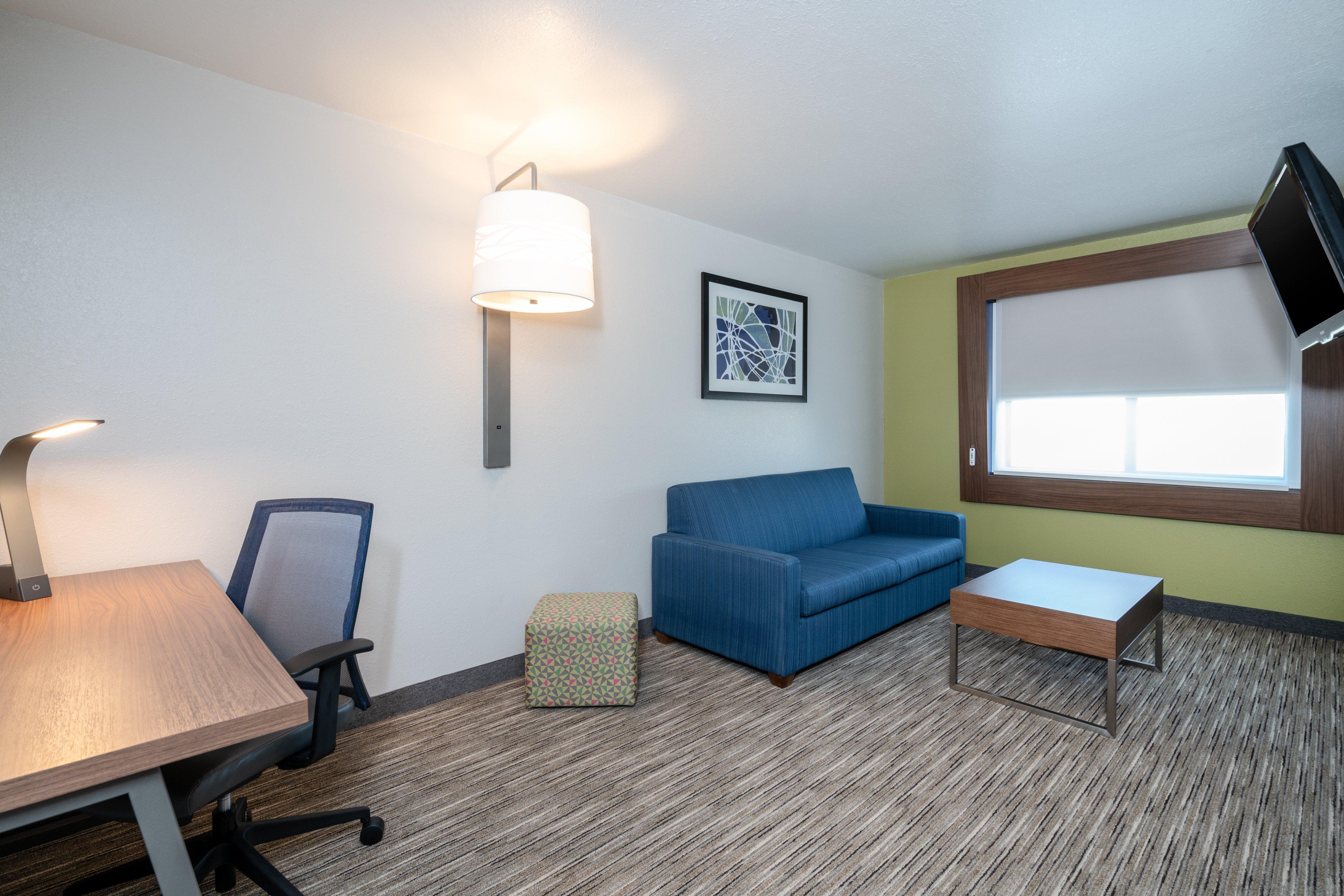 Express & By Ihg Hotel 2*